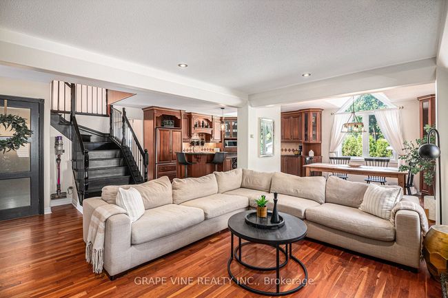 7 Du Boisé St, House other with 5 bedrooms, 4 bathrooms and 4 parking in Embrun ON | Image 8