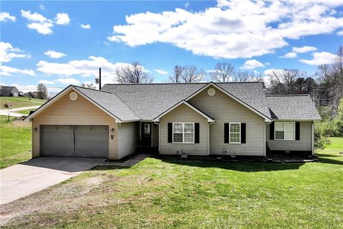 255 Leatherford Rd, Cleveland, GA, 30528-6610 | Card Image