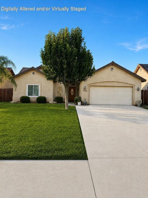 2052 W Orange Avenue, Porterville, CA, 93257 | Card Image