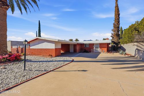 8925 E Bellevue Street, Tucson, AZ, 85715 | Card Image