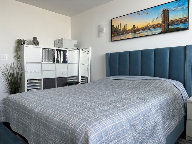 APT-504 - 600 Three Islands Blvd, Condo with 2 bedrooms, 2 bathrooms and null parking in Hallandale Beach FL | Image 6
