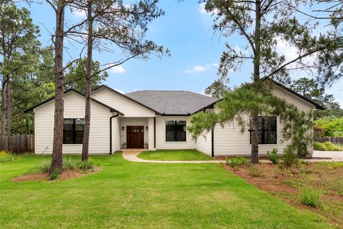 111 Green Grass Ln, Bastrop, TX, 78602-5050 | Card Image