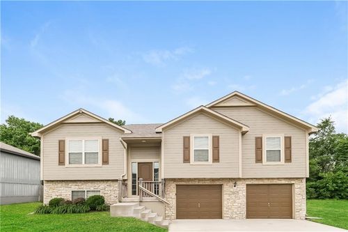 1425 N 9th Street, Louisburg, KS, 66053 | Card Image