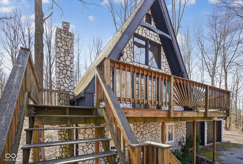 4523 Parkwood Dr, Martinsville, IN, 46151-6023 | Card Image