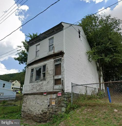 153 Preston Ave, GIRARDVILLE, PA, 17935-1809 | Card Image