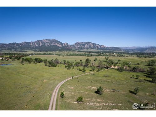 1085 S Cherryvale Rd, Boulder, CO, 80303-9708 | Card Image