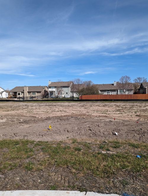 828 N Cedar Downs Cir, Wichita, KS, 67235 | Card Image