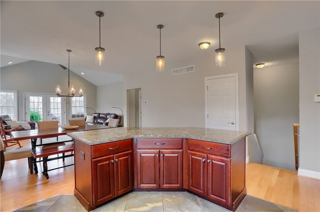 217 Patriots Way, House other with 3 bedrooms, 3 bathrooms and 2 parking in Mars PA | Image 12