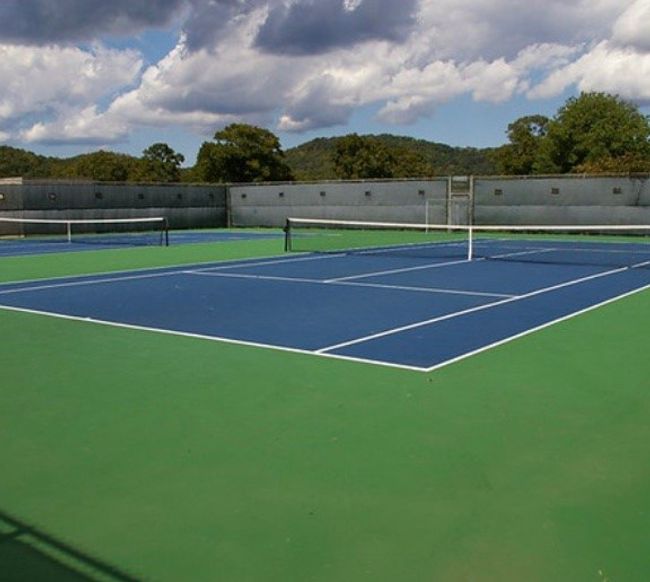 13 Narrows Drive, For Sale in Eureka Springs Zoocasa