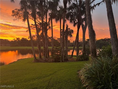apt-272-104 Clubhouse Dr, NAPLES, FL, 34105-2904 | Card Image