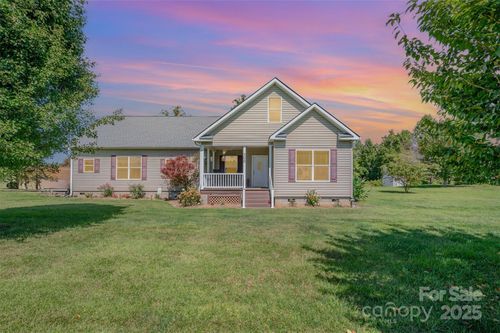 326 Dowell Rd, Olin, NC, 28660-9300 | Card Image