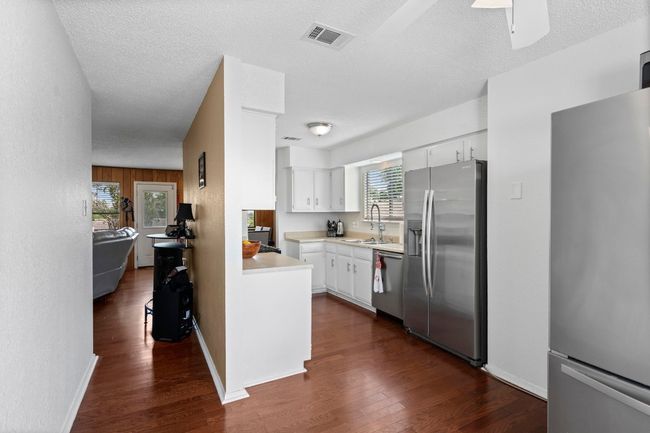 8559 Red Willow Dr, House other with 3 bedrooms, 3 bathrooms and 6 parking in Austin TX | Image 11