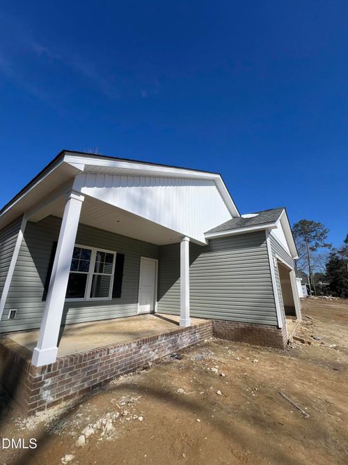 1711 Elizabeth Dr, Kinston, NC, 28504-3415 | Card Image