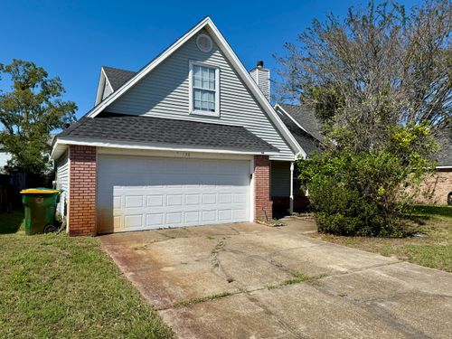 130 Scranton St, Fort Walton Beach, FL, 32547-3915 | Card Image