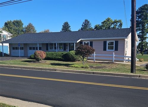 823 Rose St, Indiana, PA, 15701-3531 | Card Image