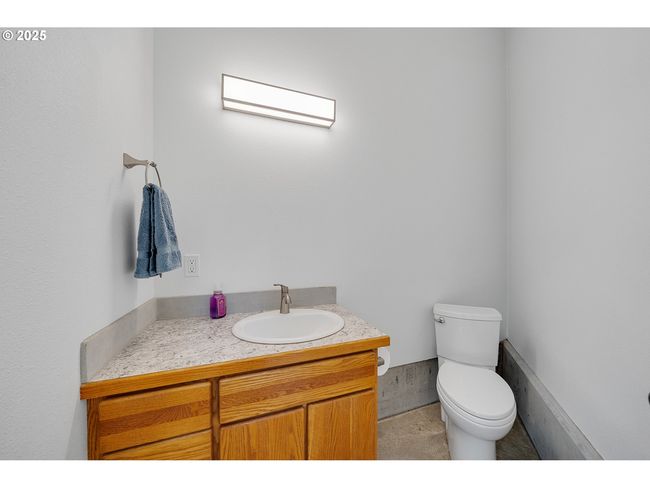 7705 Seattle Ave, House other with 4 bedrooms, 3 bathrooms and 3 parking in Bay City OR | Image 32