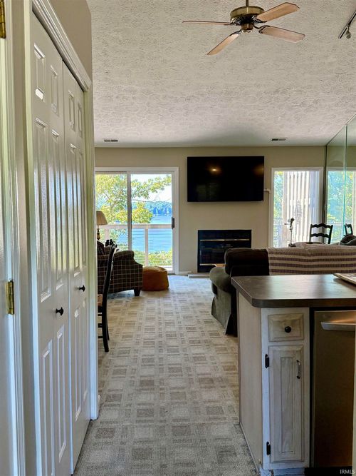 21-2050 E Waters Edge Dr, Bloomington, IN, 47401-8495 | Card Image