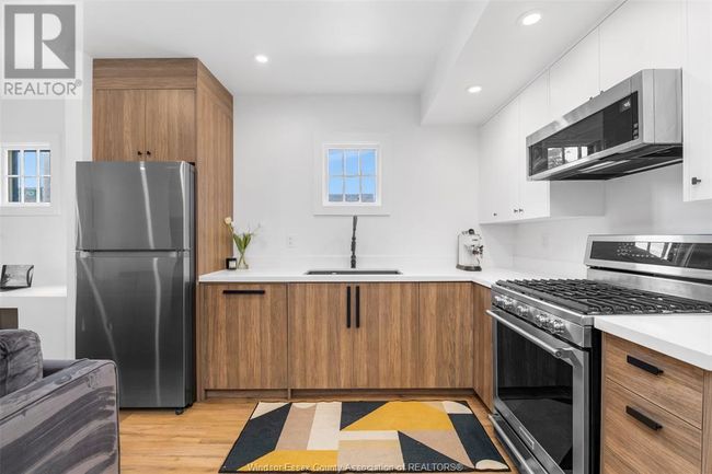 2 - 394 Grove Ave, House other with 1 bedrooms, 1 bathrooms and null parking in Windsor ON | Image 11
