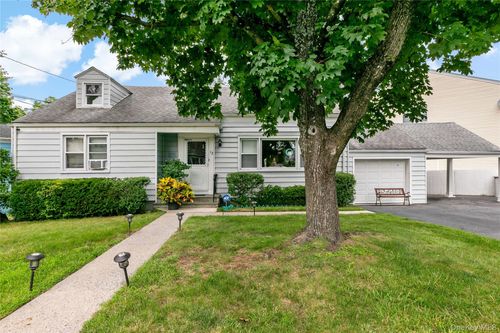 12 Westview Ave, Rye Brook, NY, 10573-3416 | Card Image