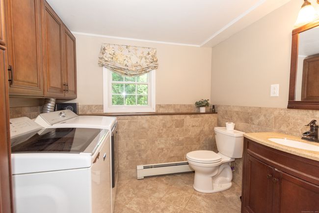 34 Taft St, House other with 3 bedrooms, 2 bathrooms and 6 parking in Killingly CT | Image 20