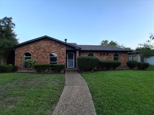 1334 Paris Dr, Garland, TX, 75040-4321 | Card Image