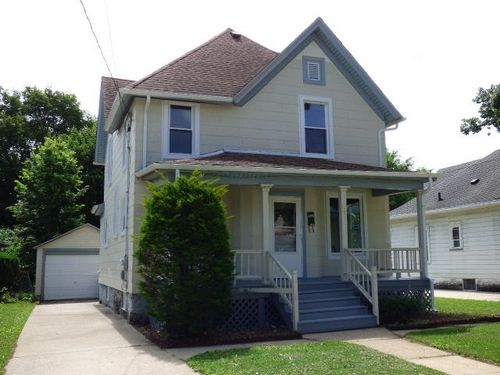 1231 Central Ave, Beloit, WI, 53511-4733 | Card Image