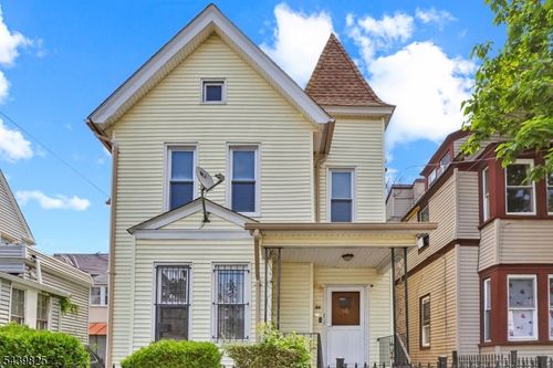 96 S 11th St, Newark, NJ, 07107-1514 | Card Image