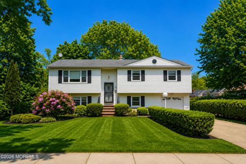 69 Whale Pond Rd, Oakhurst, NJ, 07755-1246 | Card Image