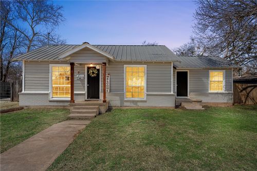 738 Randy Drive, Woodway, TX, 76712 | Card Image