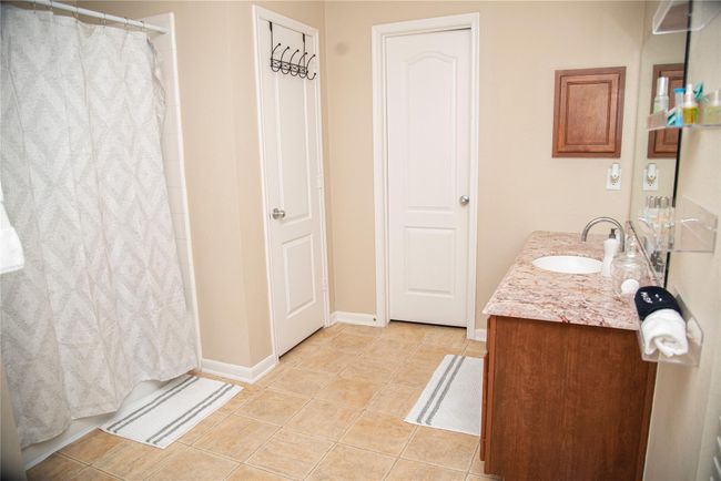 8122 Stonemount Ct, House other with 3 bedrooms, 3 bathrooms and 2 parking in Humble TX | Image 13