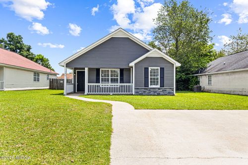 138 Kensington Cir, Warner Robins, GA, 31093-1330 | Card Image