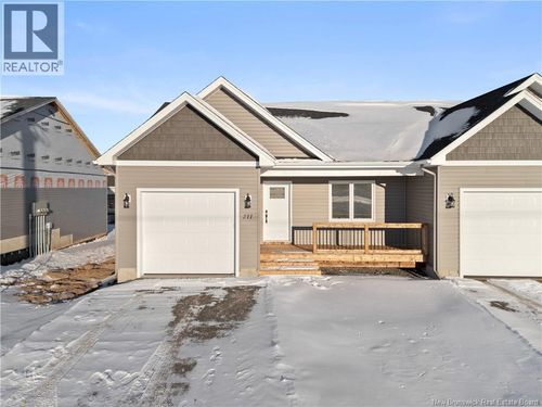 243 Rue Simone Gallant, Shediac, NB, E4P2B7 | Card Image