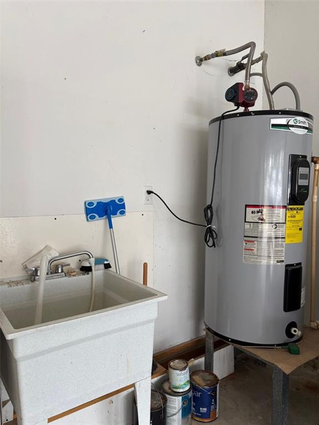Utility Tub/Garage | Image 27