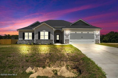 313 Creeks Edge Dr, Pikeville, NC, 27863-7726 | Card Image