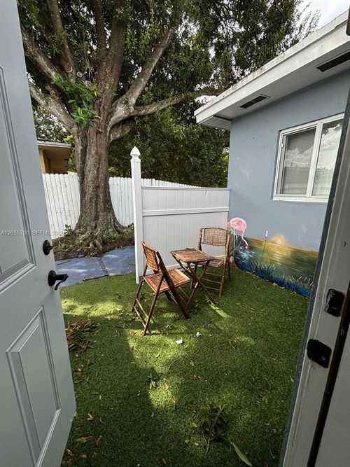 1-1509 N Andrews Ave, Fort Lauderdale, FL, 33311 | Card Image