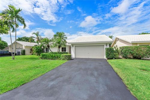 5667 Cameo Dr N, Boca Raton, FL, 33433-5322 | Card Image