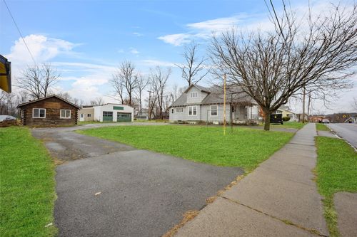 79 Maple Ave, Catskill, NY, 12414-1711 | Card Image