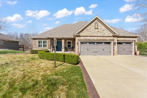 1310 White Oak Rd, Mahomet, IL, 61853-7646 | Card Image