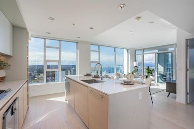 3111 - 1289 Hornby St, Condo with 2 bedrooms, 2 bathrooms and 1 parking in Vancouver BC | Image 3