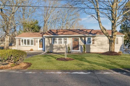 38 Bowman Dr, Warwick, RI, 02889-2928 | Card Image