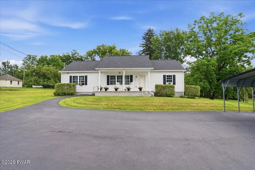 386 Belmont St, Waymart, PA, 18472-9303 | Card Image