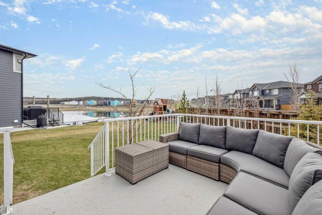 12 Creekstone Cove Sw, Home with 5 bedrooms, 3 bathrooms and 4 parking in Calgary AB | Image 43