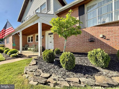 1519 Durwood Dr, READING, PA, 19609-1019 | Card Image