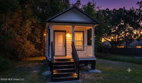 220 Church Ln, Long Beach, MS, 39560-5440 | Card Image