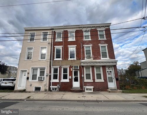 215 Middlesex St, GLOUCESTER CITY, NJ, 08030-1437 | Card Image