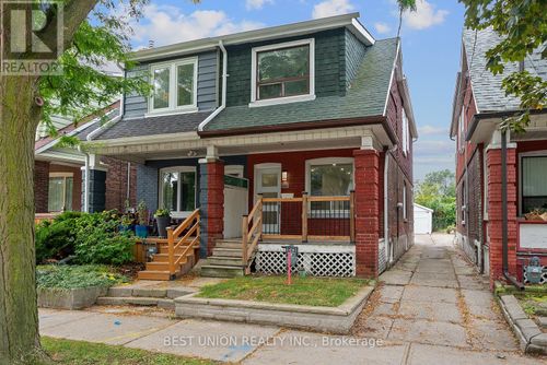 898 Greenwood Ave, Toronto, ON, M4J4B8 | Card Image