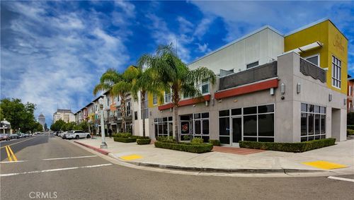 1759 Fulton St, Fresno, CA, 93721-1650 | Card Image