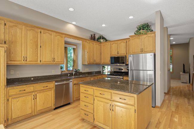 13584 Aspen Dr, House other with 5 bedrooms, 4 bathrooms and null parking in Rogers MN | Image 9