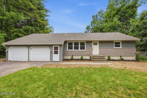 15 Hopeful Ln, Wilton, NY, 12831-1746 | Card Image