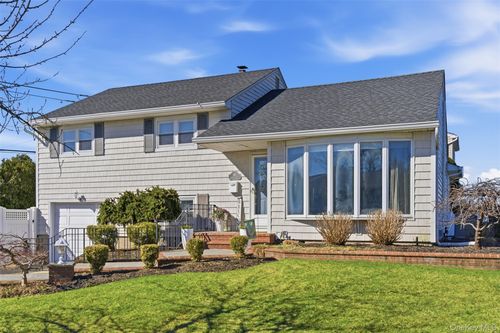 45 Amherst Dr, Massapequa, NY, 11758-1709 | Card Image